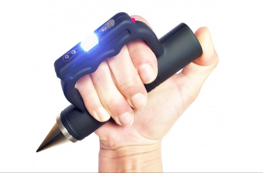 POING AMERICAIN BRISE VITRE TASER 2.800.000 V